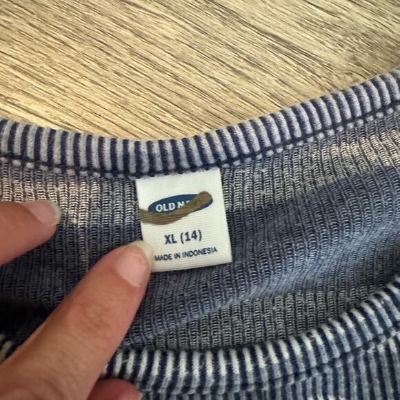 Old Navy Girl's Tank Tops and T-shirt Size XL / 14 - Picture 7 of 12